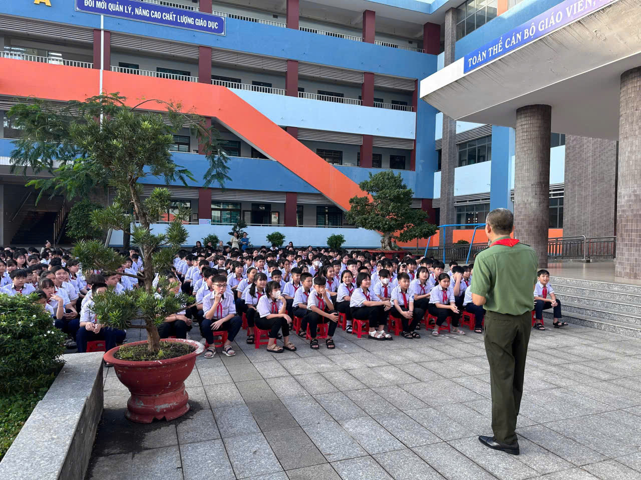 z7345704041904 ceb64d4b383f8baf6be86417ee1b3c6e